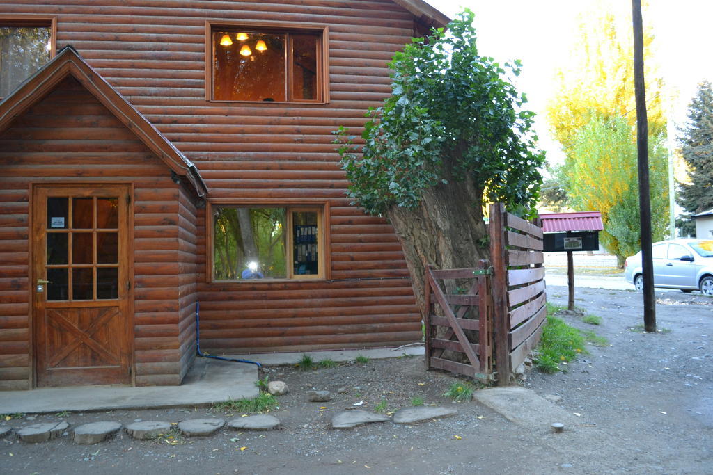 Camping Y Hostal El Ovejero El Calafate Esterno foto