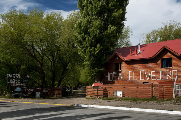 Camping Y Hostal El Ovejero El Calafate Esterno foto