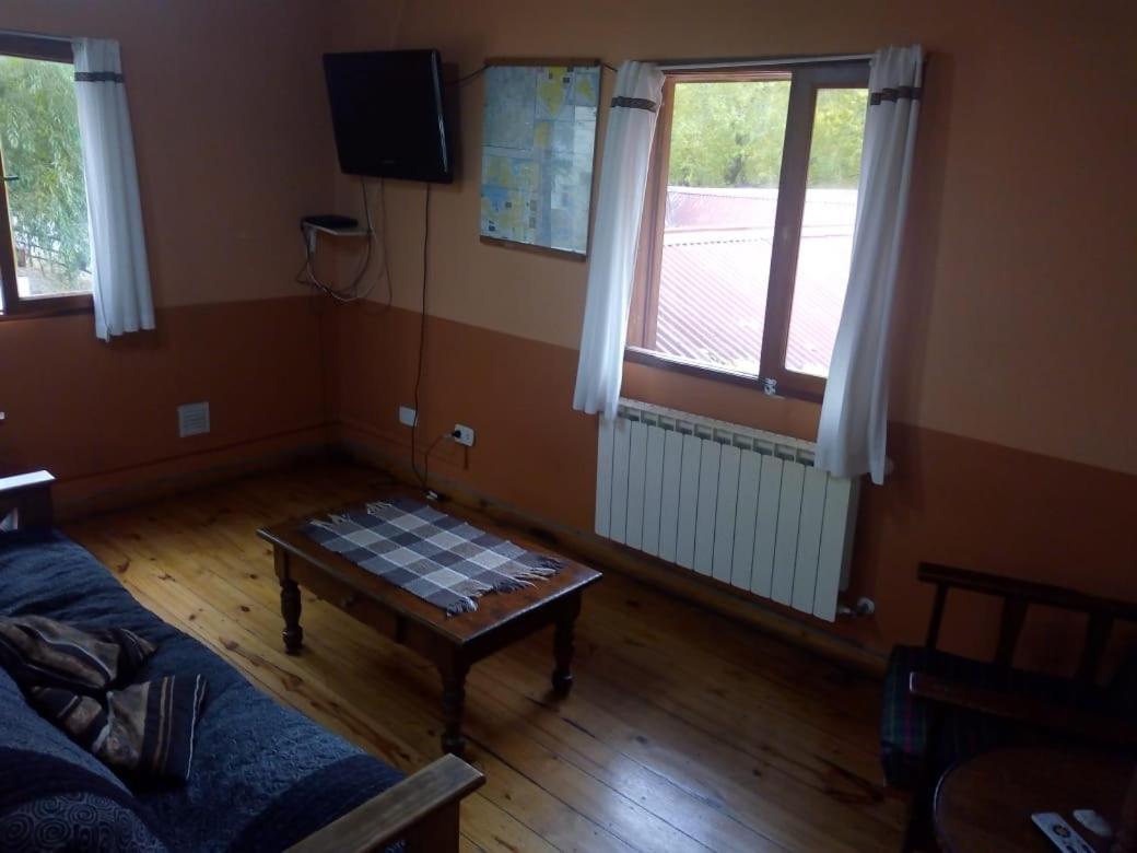 Camping Y Hostal El Ovejero El Calafate Esterno foto